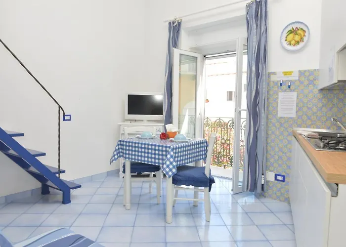 Central Studio Capri דירה *